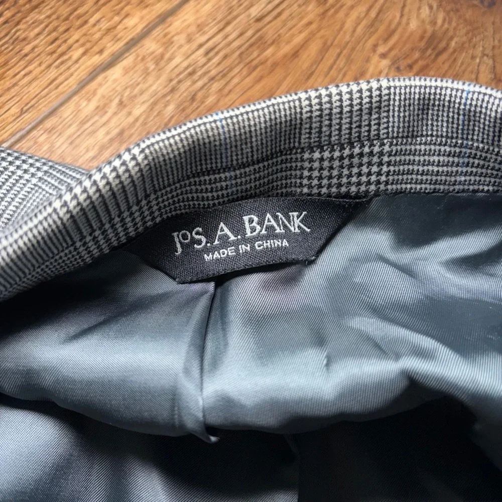 Jos A Bank Signature Collection 50R Blazer Gray Glen Plaid 100% Wool Sport Coat